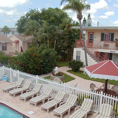 Carlton House Motel And Suites St. Pete Beach Extérieur photo