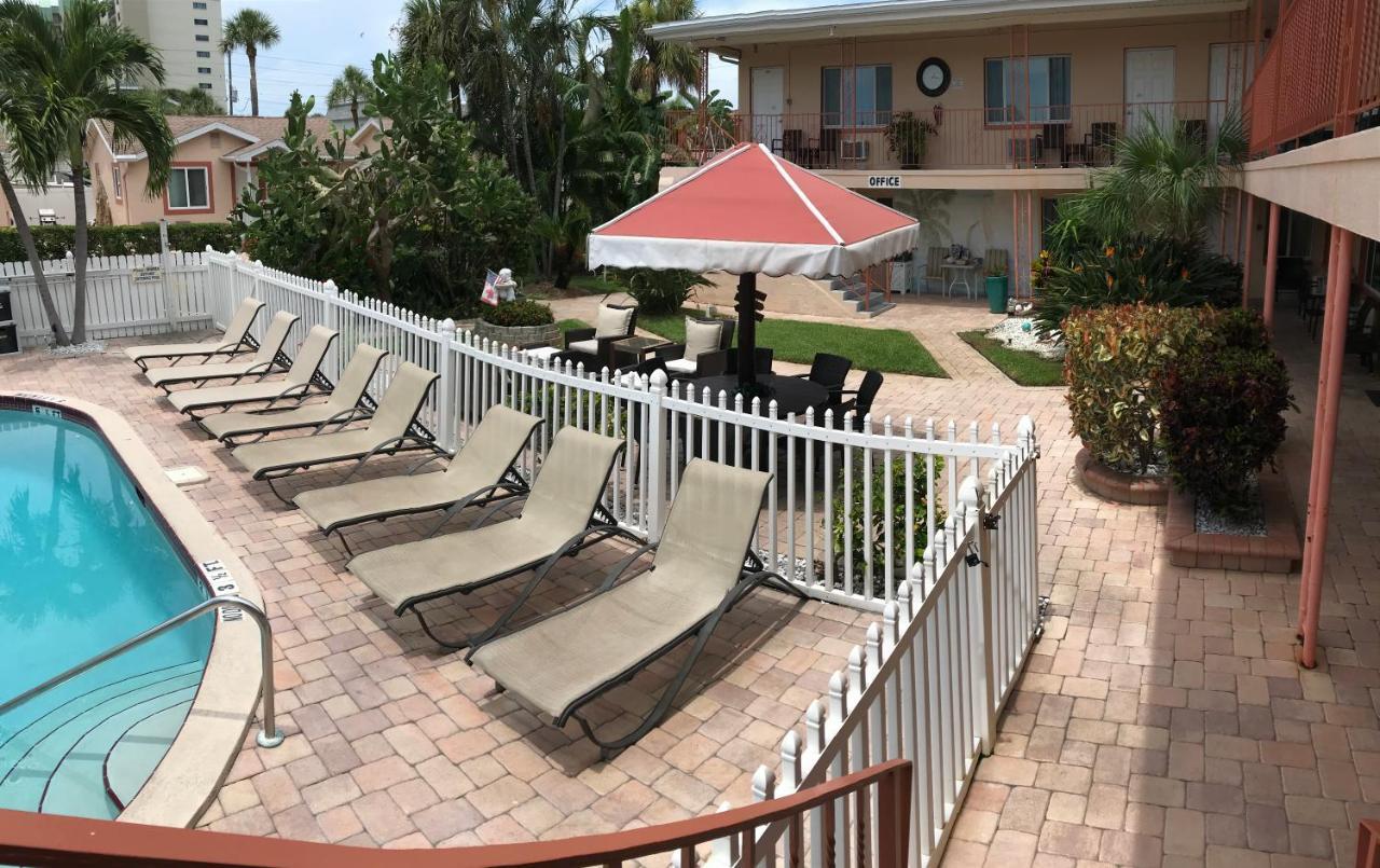 Carlton House Motel And Suites St. Pete Beach Extérieur photo