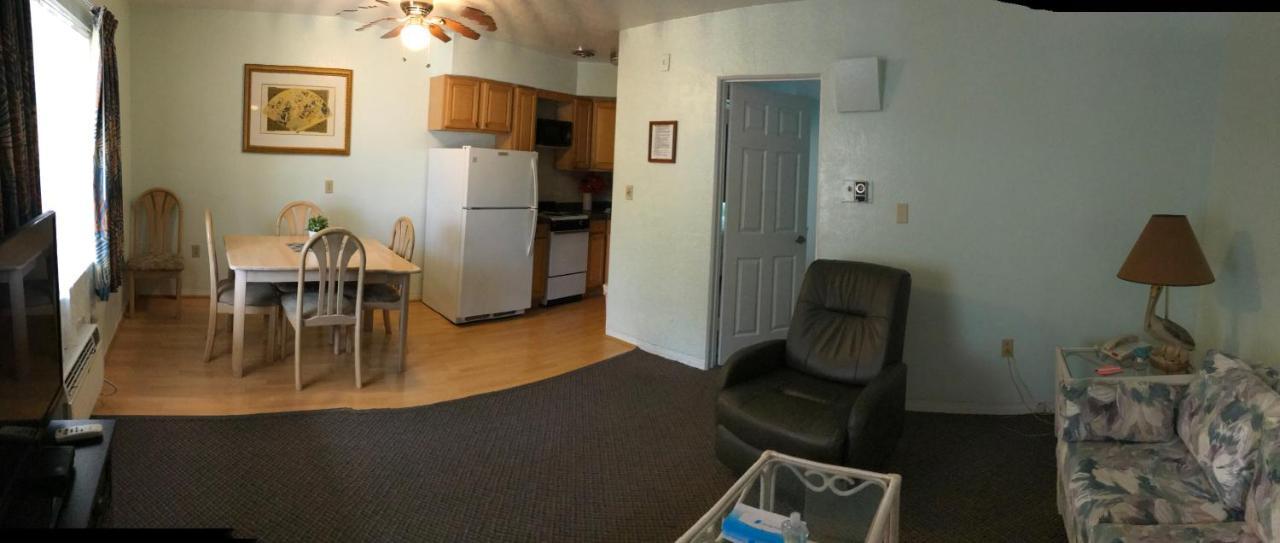 Carlton House Motel And Suites St. Pete Beach Extérieur photo