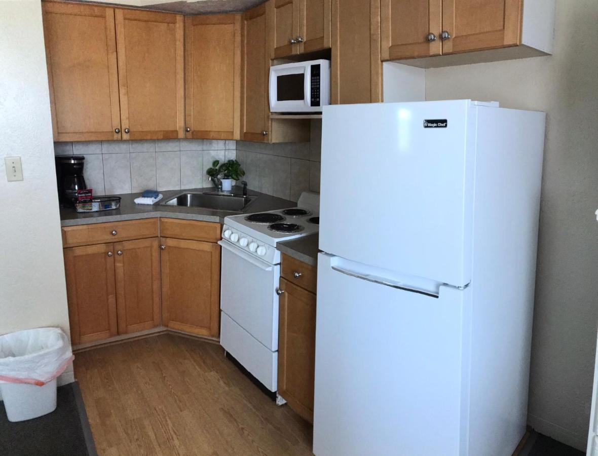 Carlton House Motel And Suites St. Pete Beach Extérieur photo