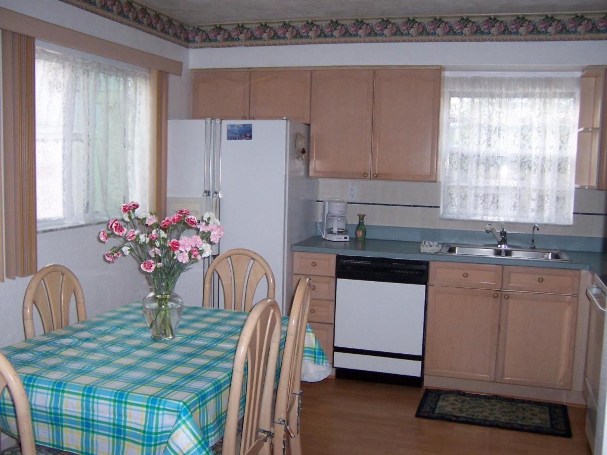 Carlton House Motel And Suites St. Pete Beach Extérieur photo