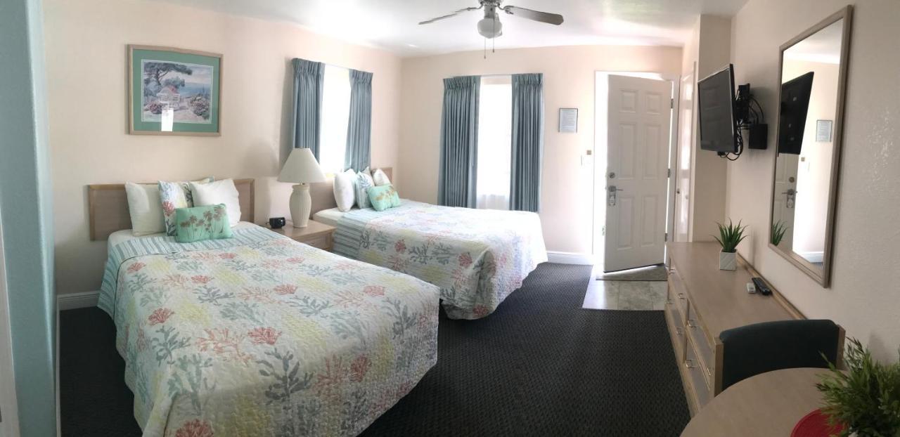 Carlton House Motel And Suites St. Pete Beach Extérieur photo