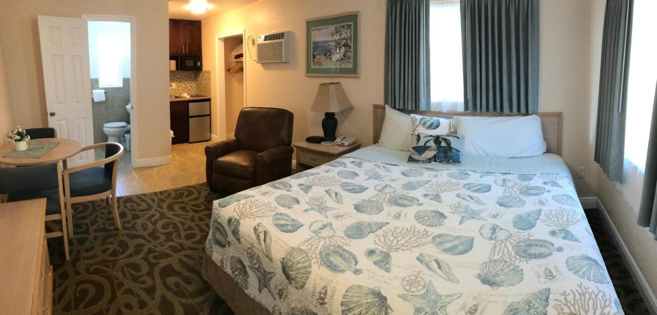 Carlton House Motel And Suites St. Pete Beach Extérieur photo