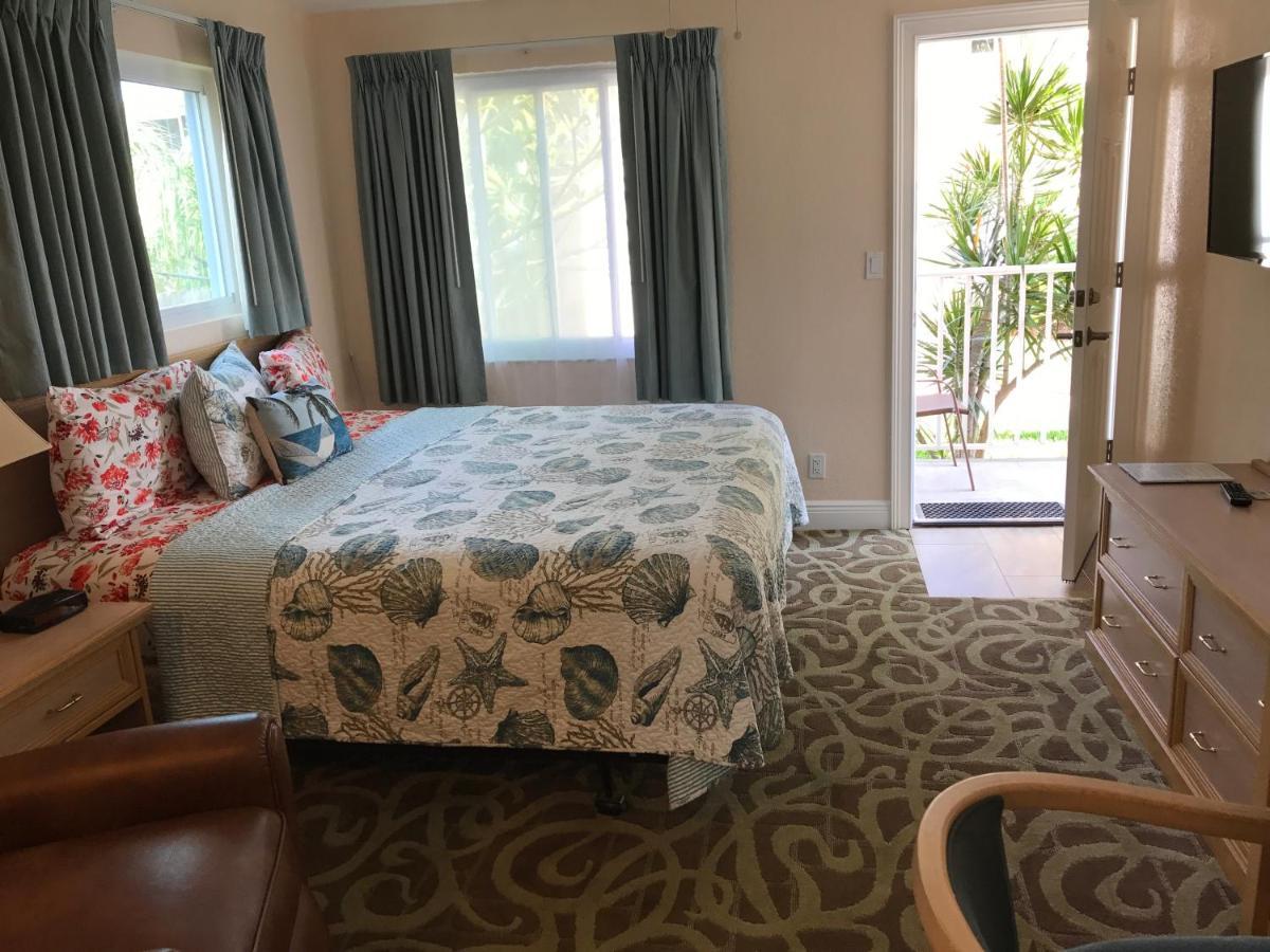 Carlton House Motel And Suites St. Pete Beach Extérieur photo